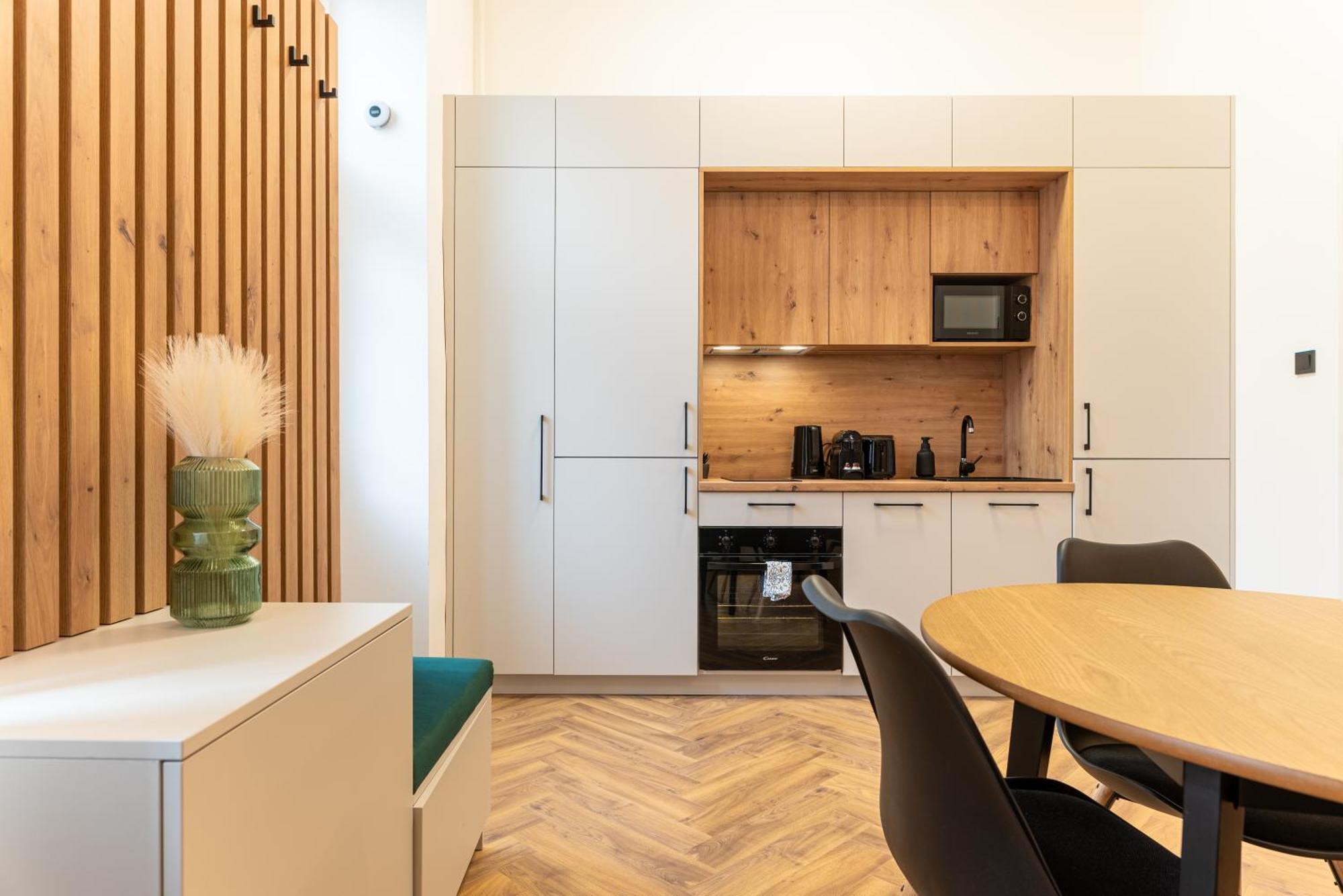 Downtown Suite By Stlcz — Photos 1